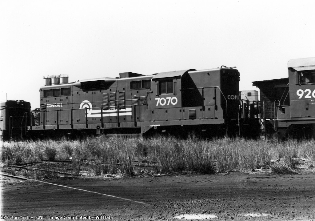 Conrail GP9 7070